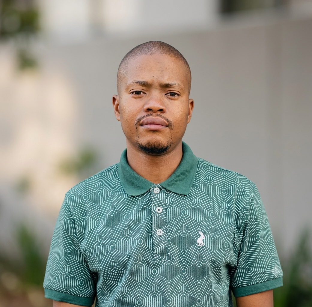 Tshidiso Kgoa, Founder